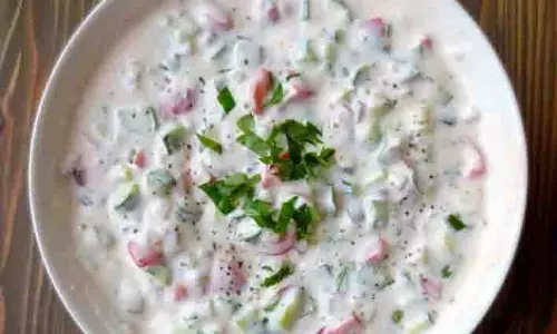 Mix Veg Raita:खाने के साथ परोसने पर ये मज़ा दोगुना कर देगा, मूड भी अच्छा कर देगा Mix Veg Raita:खाने के साथ परोसने पर ये मज़ा दोगुना कर देगा, मूड भी अच्छा कर देगा