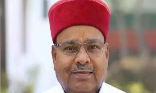 राज्यपाल थावरचंद गहलोत ने मुख्यमंत्री और विधानसभा अध्यक्ष को पत्र लिखकर 18 भाजपा विधायकों का निलंबन रद्द करने को कहा राज्यपाल थावरचंद गहलोत ने मुख्यमंत्री और विधानसभा अध्यक्ष को पत्र लिखकर 18 भाजपा विधायकों का निलंबन रद्द करने को कहा