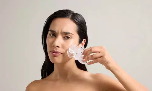 beauty: चेहरे पर बर्फ का पानी इस्तेमाल करने के 8 फायदे