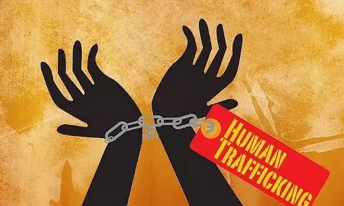 भोपाल: MBA युवकों ने पीड़ितों को अन्य लड़कियों को गिरोह से मिलवाने के लिए मजबूर किया भोपाल: MBA युवकों ने पीड़ितों को अन्य लड़कियों को गिरोह से मिलवाने के लिए मजबूर किया
