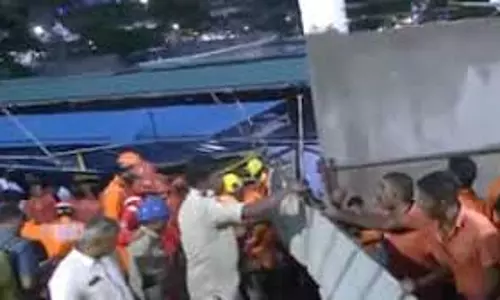 Visakhapatnam: मंदिर की दीवार गिरने से 8 की मौत, कई घायल