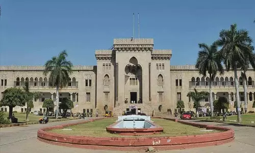 उस्मानिया विश्वविद्यालय: गर्मी की छुट्टियों के लिए छात्रावास और मेस बंद उस्मानिया विश्वविद्यालय: गर्मी की छुट्टियों के लिए छात्रावास और मेस बंद