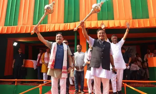 CM हिमंत बिस्वा सरमा ने मतदाताओं से कांग्रेस को खारिज करने की अपील की CM हिमंत बिस्वा सरमा ने मतदाताओं से कांग्रेस को खारिज करने की अपील की