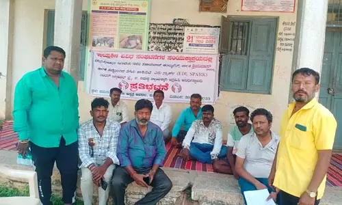 ड्राइवर के साथ अन्याय के खिलाफ संगठनों ने किया प्रदर्शन