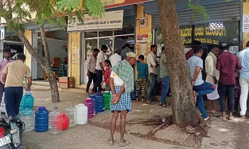 Mundaragi : नदी के किनारे होने के बावजूद स्वच्छ जल के लिए संघर्ष