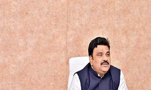 कलेक्टर ने शहर की सफाई व्यवस्था की समीक्षा की