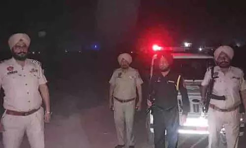 विशेष नाके और लाउडस्पीकर अलर्ट से Punjab के सीमावर्ती गांवों में दहशत विशेष नाके और लाउडस्पीकर अलर्ट से Punjab के सीमावर्ती गांवों में दहशत