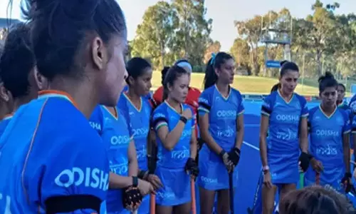 Indian women’s hockey Team ऑस्ट्रेलिया के खिलाफ दोस्ताना मैचों में नए संयोजन आजमाने के लिए है तैयार Indian women’s hockey Team ऑस्ट्रेलिया के खिलाफ दोस्ताना मैचों में नए संयोजन आजमाने के लिए है तैयार