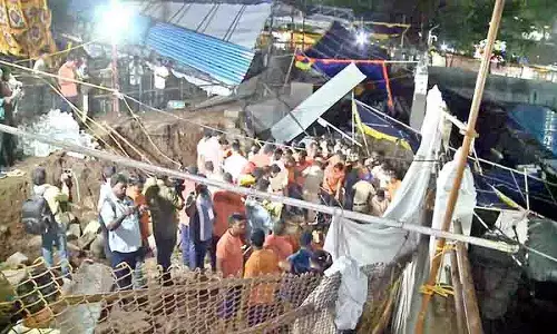 KTR, हरीश राव ने सिंहाचलम मंदिर त्रासदी में श्रद्धालुओं की मौत पर शोक व्यक्त किया