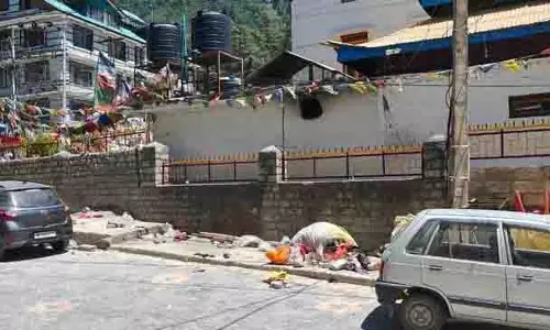 मनाली में अवैध विक्रेताओं पर कार्रवाई, MC ने स्वच्छता प्रहरी पहल शुरू की