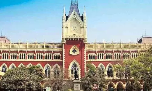 Calcutta HC ने परिसर में वकीलों पर हमला करने वाली भीड़ का स्वतः संज्ञान लिया