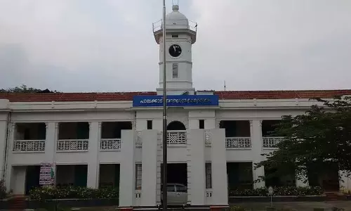 पलक्कड़ नगर पालिका; साढ़े तीन घंटे तक संघर्ष पलक्कड़ नगर पालिका; साढ़े तीन घंटे तक संघर्ष