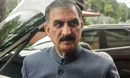 CM से शिमला से धर्मशाला स्थानांतरित करने का आग्रह CM से शिमला से धर्मशाला स्थानांतरित करने का आग्रह