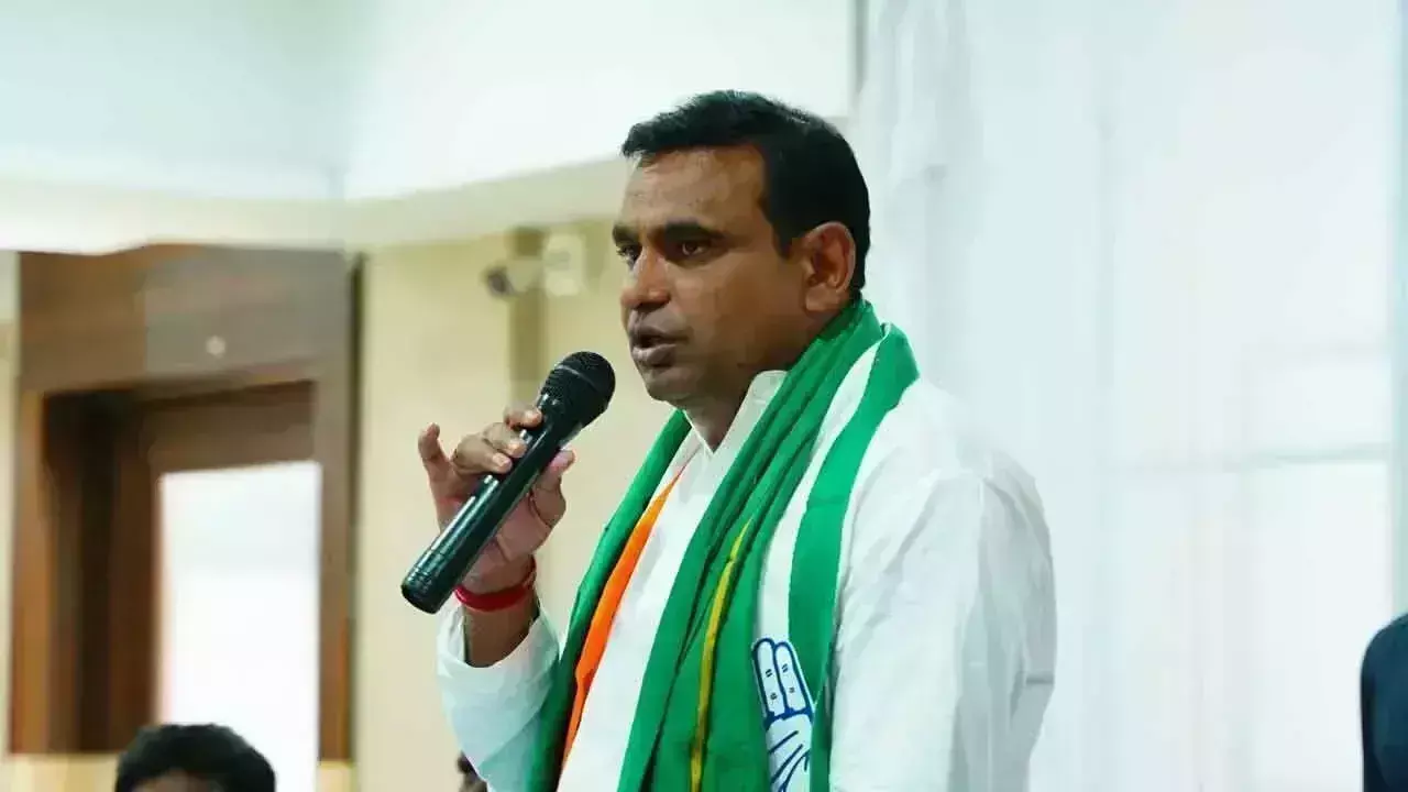 Telangana: पवन कल्याण को राजनीति छोड़ देनी चाहिए: सांसद किरण Telangana: पवन कल्याण को राजनीति छोड़ देनी चाहिए: सांसद किरण