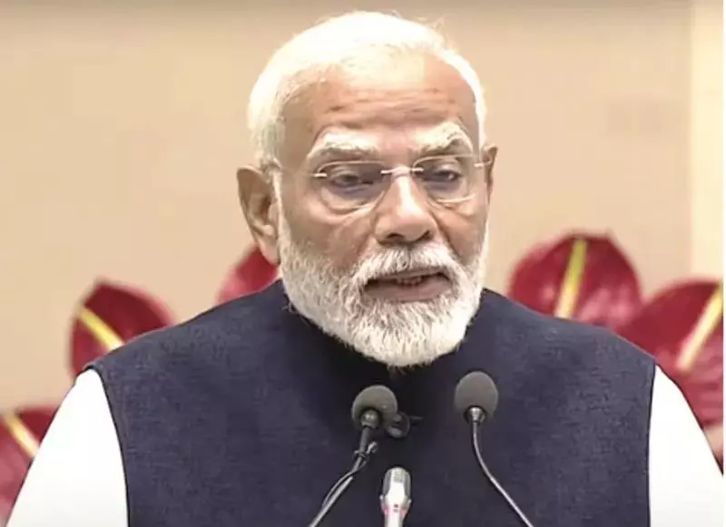 Kashmir: प्रधानमंत्री मोदी ने सेना प्रमुख से मुलाकात की Kashmir: प्रधानमंत्री मोदी ने सेना प्रमुख से मुलाकात की