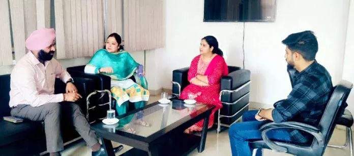 DDC उपाध्यक्ष उधमपुर ने जन-केंद्रित योजना की वकालत की DDC उपाध्यक्ष उधमपुर ने जन-केंद्रित योजना की वकालत की