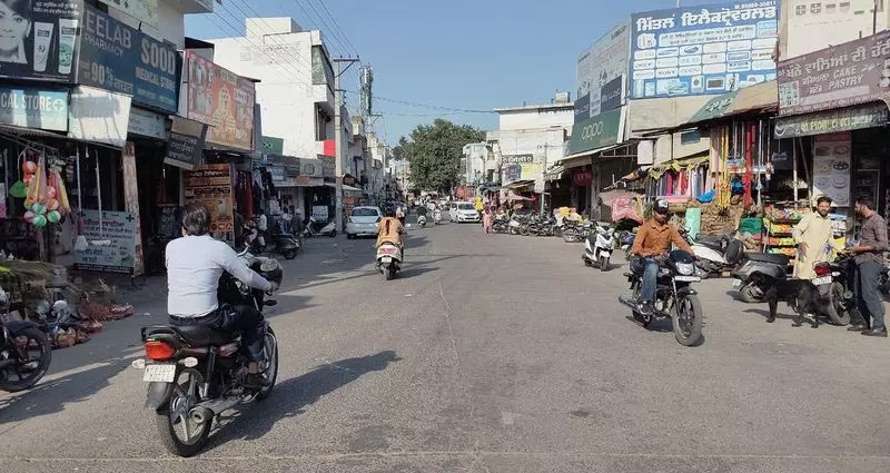 Punjab: परिषद प्रमुख ने नागरिक भावना को बढ़ावा देते हुए कहा कि शुरुआत घर से होती Punjab: परिषद प्रमुख ने नागरिक भावना को बढ़ावा देते हुए कहा कि शुरुआत घर से होती