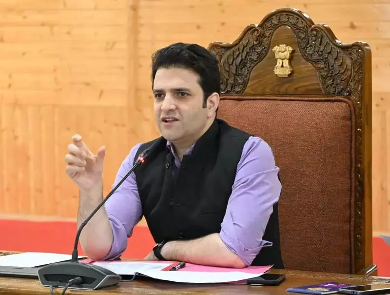 डीसी कुलगाम ने वर्षा जल संचयन और जल प्रबंधन पर जोर दिया डीसी कुलगाम ने वर्षा जल संचयन और जल प्रबंधन पर जोर दिया