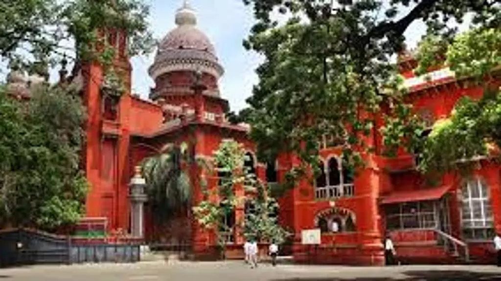 सिर्फ इसलिए POCSO केस रद्द नहीं किया जा सकता क्योंकि पीड़िता शादीशुदा है: SC सिर्फ इसलिए POCSO केस रद्द नहीं किया जा सकता क्योंकि पीड़िता शादीशुदा है: SC