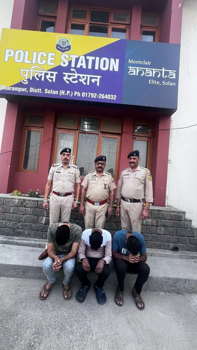 आधार घोटाले में Dharampur के व्यक्ति से लाखों की ठगी आधार घोटाले में Dharampur के व्यक्ति से लाखों की ठगी