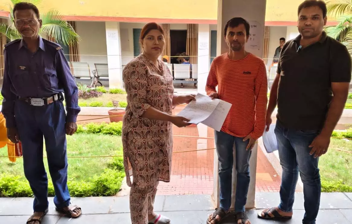 सुशासन तिहार : राजस्व प्रकरणों का त्वरित समाधान और जमीन स्तर पर बदलाव की नई शुरुआत सुशासन तिहार : राजस्व प्रकरणों का त्वरित समाधान और जमीन स्तर पर बदलाव की नई शुरुआत