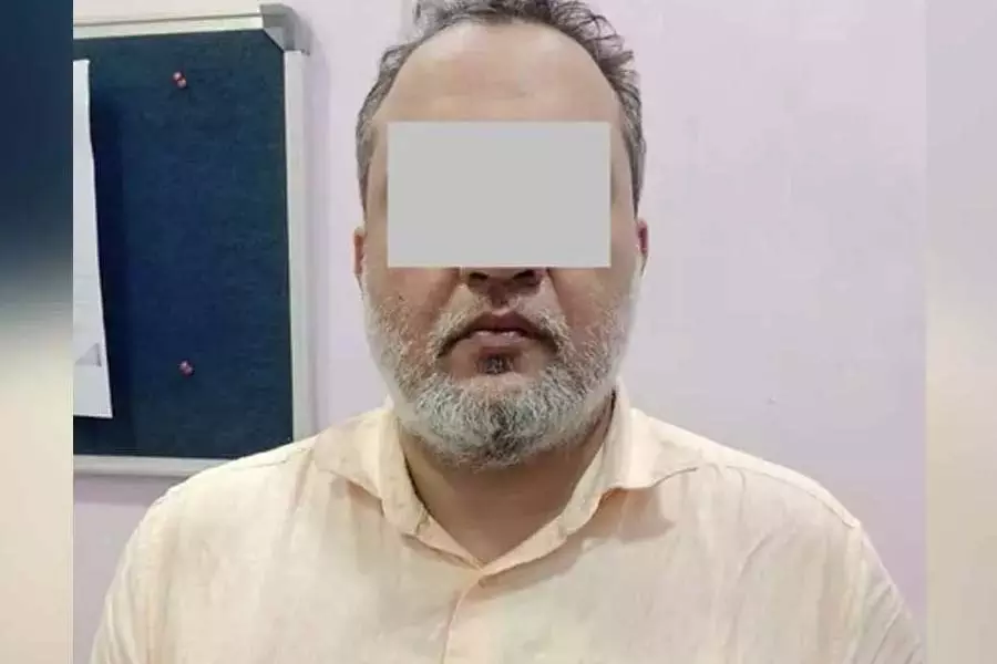 कोलकाता अग्निकांड: होटल मालिक और प्रबंधक गिरफ्तार; 2 पीड़ितों की पहचान अभी नहीं कोलकाता अग्निकांड: होटल मालिक और प्रबंधक गिरफ्तार; 2 पीड़ितों की पहचान अभी नहीं