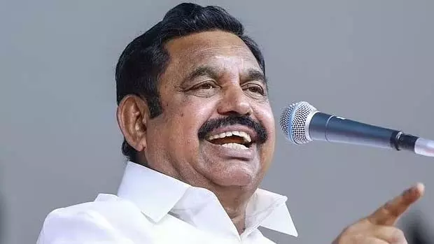 7 मई को चेन्नई में AIADMK का विरोध प्रदर्शन 7 मई को चेन्नई में AIADMK का विरोध प्रदर्शन
