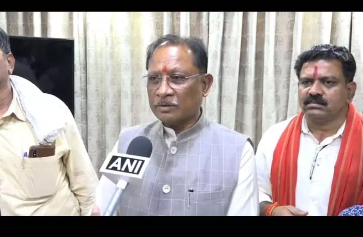 CM हाउस पहुंचे सुकमा, बीजापुर और कांकेर क्षेत्र से आए नक्सल पीड़ित CM हाउस पहुंचे सुकमा, बीजापुर और कांकेर क्षेत्र से आए नक्सल पीड़ित