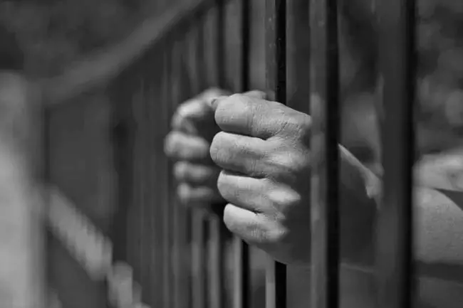 HYD News: हत्या समेत कई मामलों में आरोपी को आजीवन कारावास की सजा HYD News: हत्या समेत कई मामलों में आरोपी को आजीवन कारावास की सजा