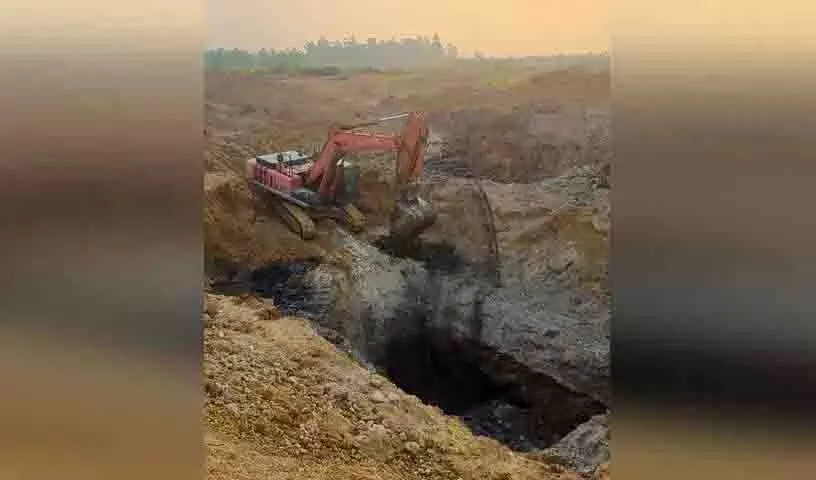 ट्रेड यूनियनों और श्रमिकों ने SCCL ओसी खदानों में कोयला उत्पादन के निजीकरण का विरोध किया ट्रेड यूनियनों और श्रमिकों ने SCCL ओसी खदानों में कोयला उत्पादन के निजीकरण का विरोध किया