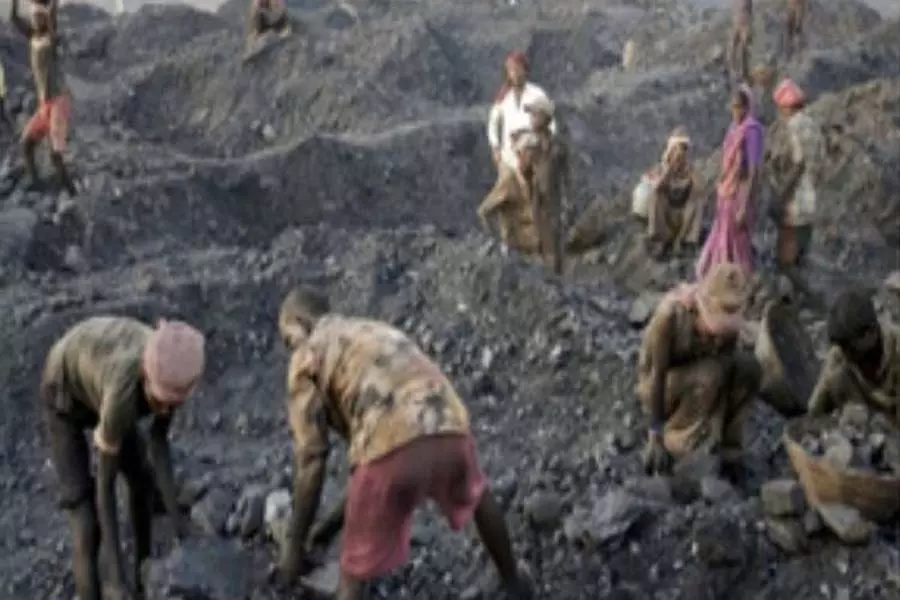 भारत का कोयला उत्पादन 3.6 प्रतिशत बढ़कर 81.5 मिलियन टन के पार पहुंचा भारत का कोयला उत्पादन 3.6 प्रतिशत बढ़कर 81.5 मिलियन टन के पार पहुंचा