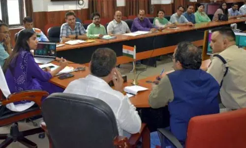 DM रियासी ने नशा विरोधी उपायों को बढ़ाने का आह्वान किया