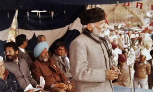 Cheharta: औद्योगिक केंद्र से भूली-बिसरी बस्ती तक Cheharta: औद्योगिक केंद्र से भूली-बिसरी बस्ती तक