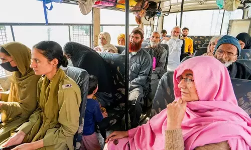 J&K के पुलिसकर्मी समेत 9 भाई-बहनों को निर्वासन के लिए पंजाब भेजा गया