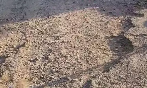 Kasauli: सुंदर पर्यटन स्थल, जर्जर सड़कें Kasauli: सुंदर पर्यटन स्थल, जर्जर सड़कें