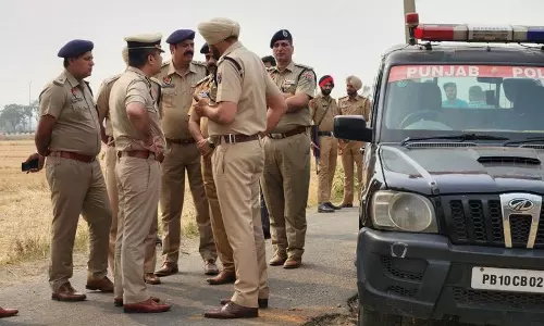 Ludhiana में मुठभेड़ के बाद लांडा गैंग का सदस्य गिरफ्तार Ludhiana में मुठभेड़ के बाद लांडा गैंग का सदस्य गिरफ्तार