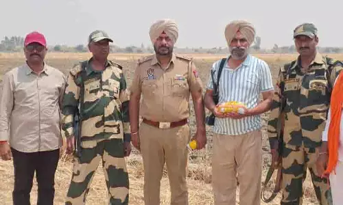 BSF और पुलिस ने सीमावर्ती गांव कलश के पास हेरोइन बरामद की
