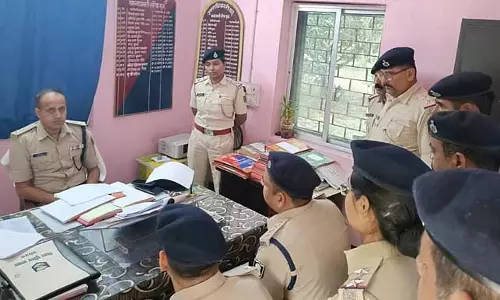 16 पुलिसकर्मियों पर गिरी गाज, मच गई खलबली
