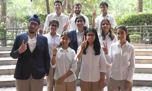 ISC कक्षा 12: स्ट्रॉबेरी फील्ड्स के तीन छात्र ट्राइसिटी टॉपरों में शामिल ISC कक्षा 12: स्ट्रॉबेरी फील्ड्स के तीन छात्र ट्राइसिटी टॉपरों में शामिल