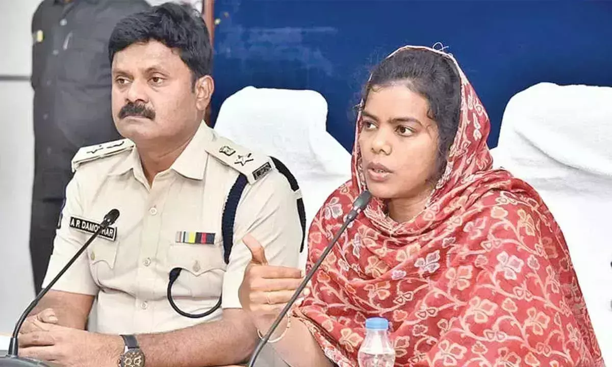 नशीली दवाओं के दुरुपयोग से निपटने के लिए जागरूकता महत्वपूर्ण: कलेक्टर