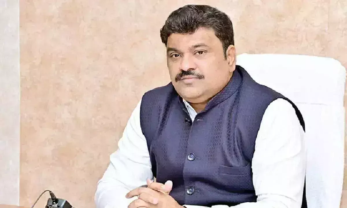 Andhra: कलेक्टर ने पीएम सूर्य घर शीघ्र शुरू करने के आदेश दिए Andhra: कलेक्टर ने पीएम सूर्य घर शीघ्र शुरू करने के आदेश दिए