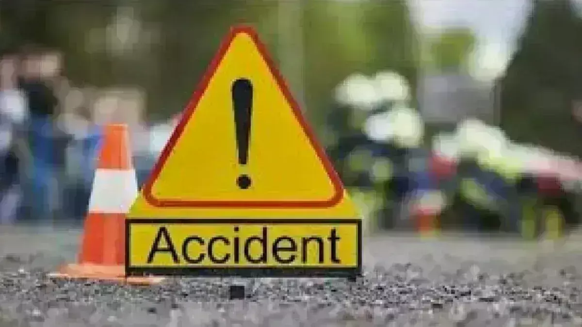 Sonbhadra: पत्ता गोदाम के पास बोलेरो की टक्कर से तीन घायल