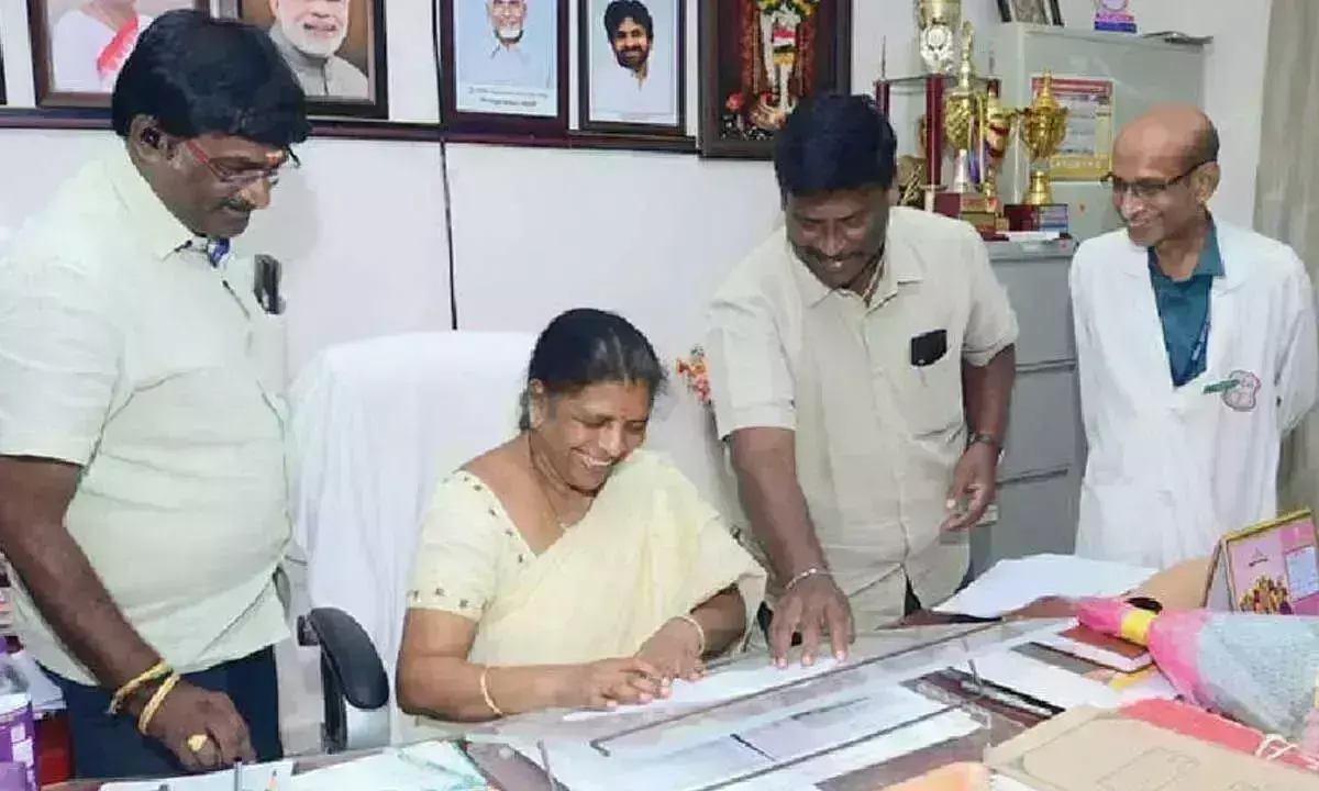डॉ. राधा ने SVMC प्रिंसिपल का कार्यभार संभाला