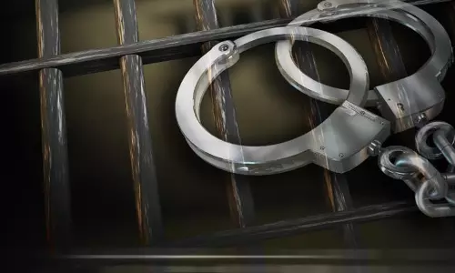 Bijnor: आंखों में मिर्च डालकर लूट करने वाले तीन युवक चांदपुर से गिरफ्तार Bijnor: आंखों में मिर्च डालकर लूट करने वाले तीन युवक चांदपुर से गिरफ्तार