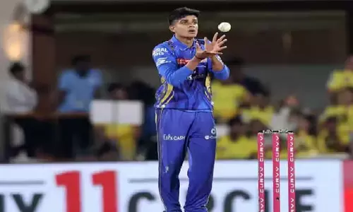 IPL 2025 के लिए मुंबई इंडियंस टीम में चोटिल विग्नेश पुथुर की जगह रघु शर्मा शामिल