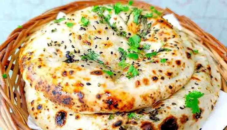 Aloo Kulcha: देश के हर कोने में पसंद की जाती है ये पंजाबी डिश Aloo Kulcha: देश के हर कोने में पसंद की जाती है ये पंजाबी डिश