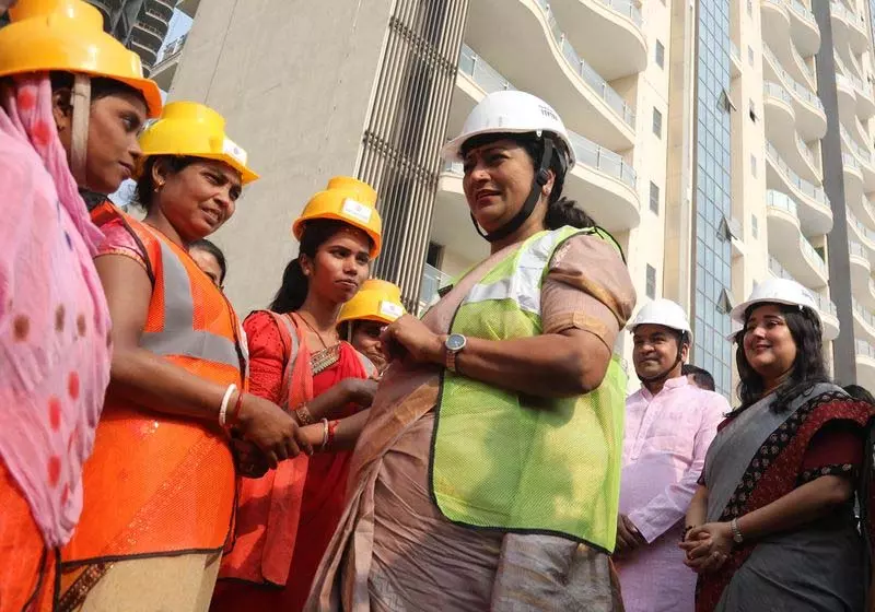 Labor Day: मुख्यमंत्री ने श्रमिकों के लिए कल्याणकारी पहल की घोषणा की Labor Day: मुख्यमंत्री ने श्रमिकों के लिए कल्याणकारी पहल की घोषणा की