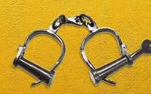 डकैती के मामले में सात साल से फरार चल रहा व्यक्ति गिरफ्तार डकैती के मामले में सात साल से फरार चल रहा व्यक्ति गिरफ्तार