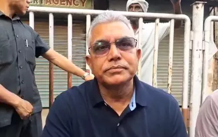 हमारी सरकार सिर्फ बोलती ही नहीं है, बल्कि कार्रवाई भी करती है : दिलीप घोष हमारी सरकार सिर्फ बोलती ही नहीं है, बल्कि कार्रवाई भी करती है : दिलीप घोष