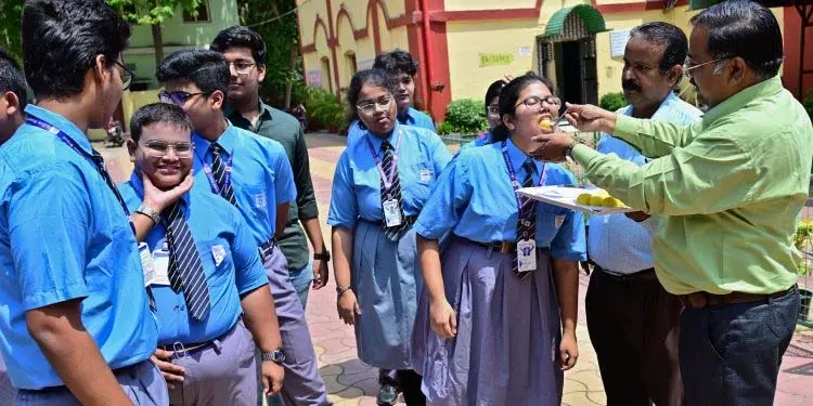 Bhubaneswar ICSE, ISC परीक्षा में लड़कियां लड़कों से आगे Bhubaneswar ICSE, ISC परीक्षा में लड़कियां लड़कों से आगे